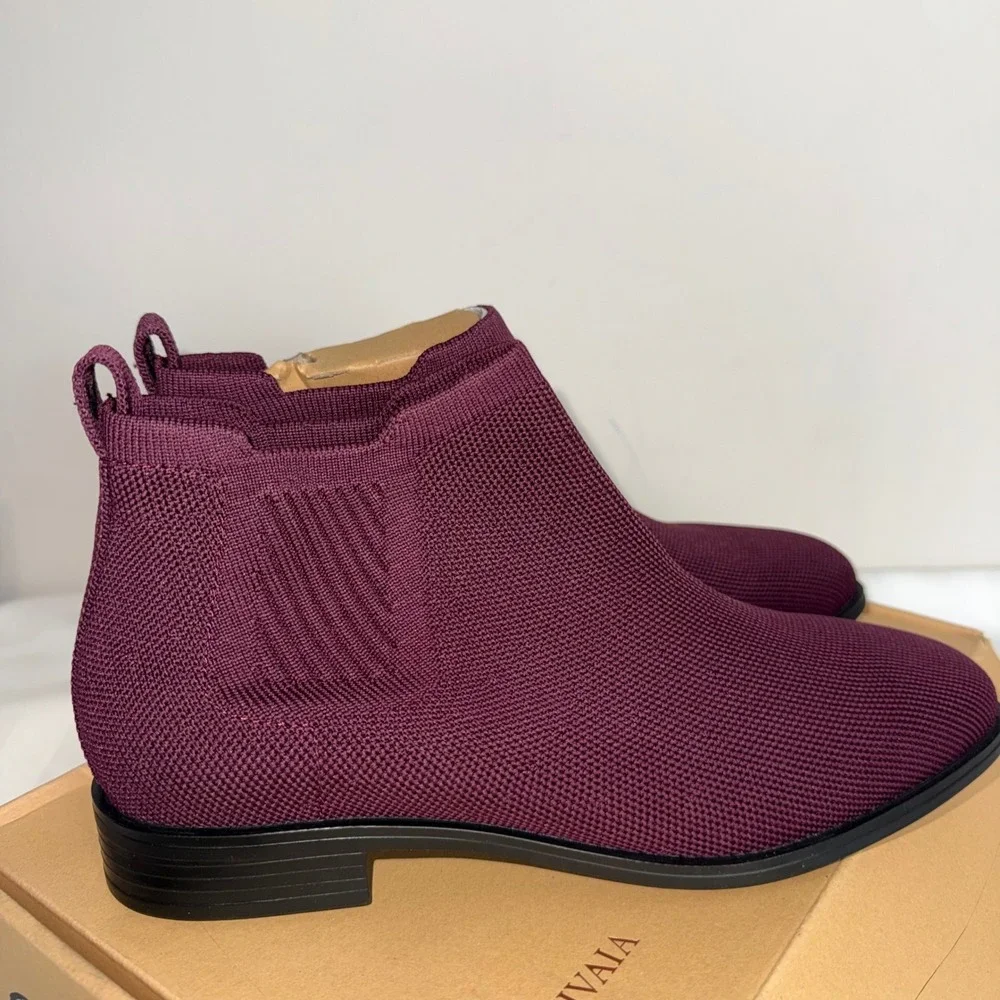 VIVAIA Burgundy Knit Pointed‎ Toe Chelsea Boots Women's Size US 7.5 EU 38.5